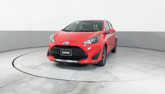 Toyota • Prius C