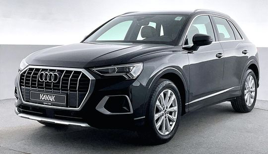 Audi • Q3