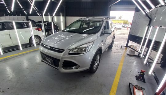 Ford Kuga 1.6 SEL MT 4x2-2013