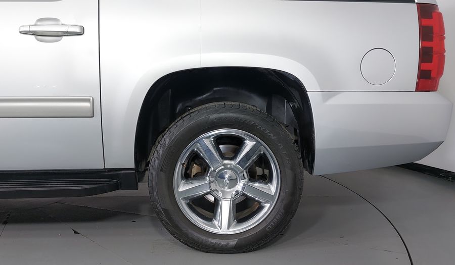 Chevrolet Suburban 5.3 B PIEL DVD Suv 2014