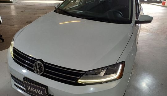 Volkswagen • Jetta