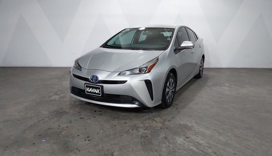 Toyota • Prius