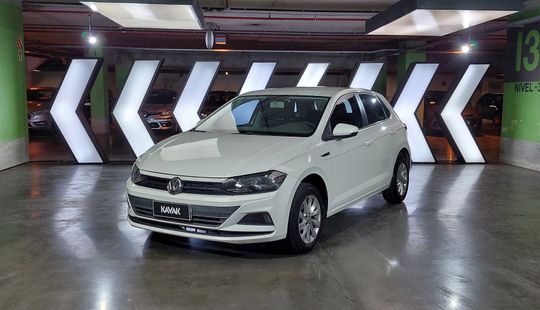 Volkswagen • Polo