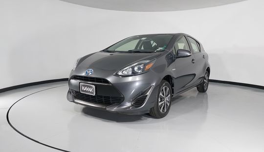 Toyota • Prius C