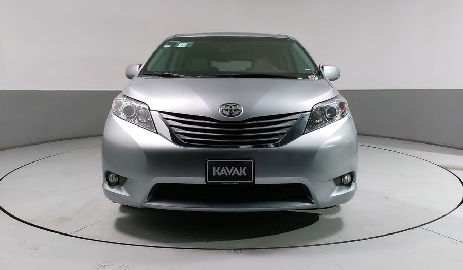 Toyota Sienna 3.5 XLE PIEL AT Minivan 2015