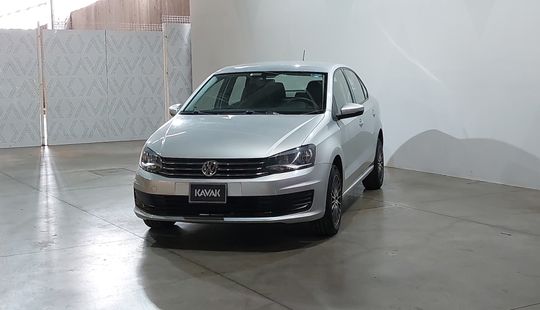 Volkswagen • Vento