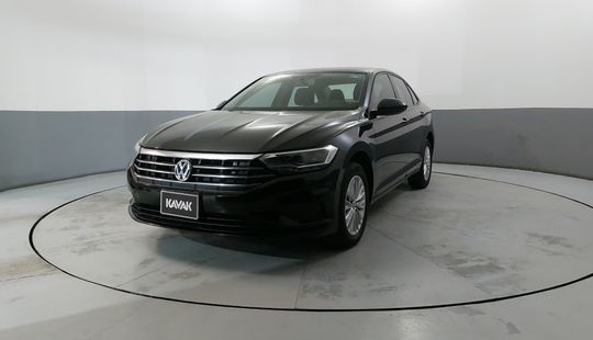 Volkswagen • Jetta