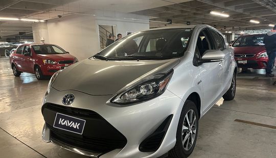 Toyota • Prius C