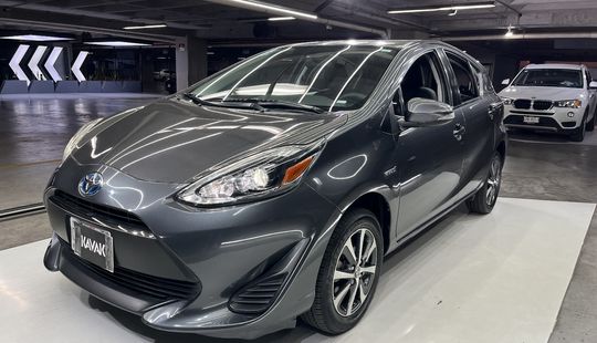 Toyota • Prius C