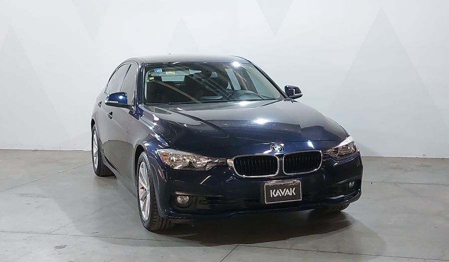 Bmw Serie 3 2.0 320IA Sedan 2016