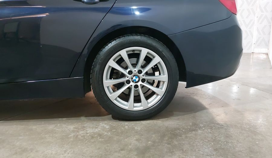 Bmw Serie 3 2.0 320IA Sedan 2016