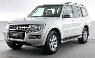 Mitsubishi • Pajero