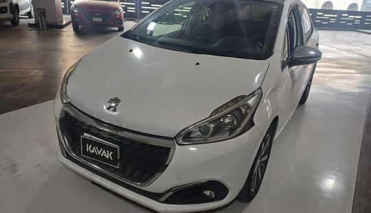 Peugeot • 208