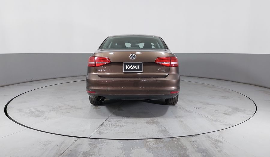 Volkswagen Jetta 2.5 TRENDLINE MT Sedan 2015