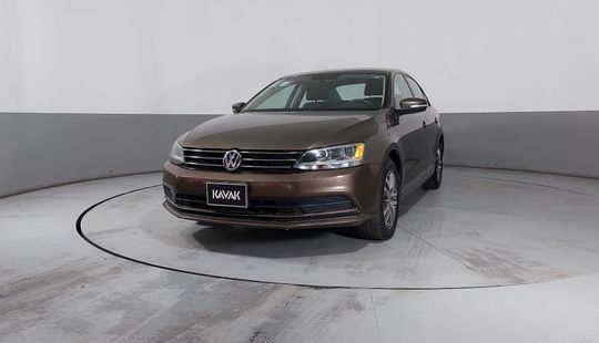 Volkswagen • Jetta