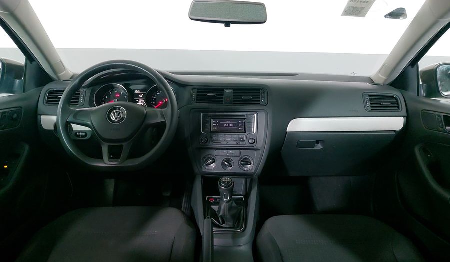 Volkswagen Jetta 2.5 TRENDLINE MT Sedan 2015