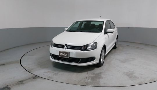 Volkswagen • Vento