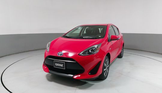 Toyota • Prius C