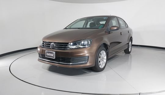 Volkswagen • Vento