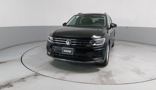 Volkswagen • Tiguan