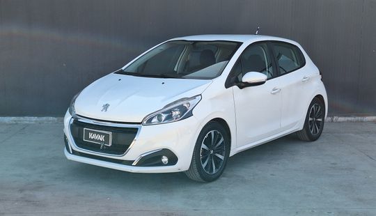 Peugeot • 208