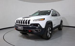 Jeep • Cherokee