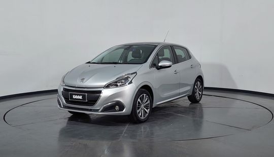 Peugeot • 208