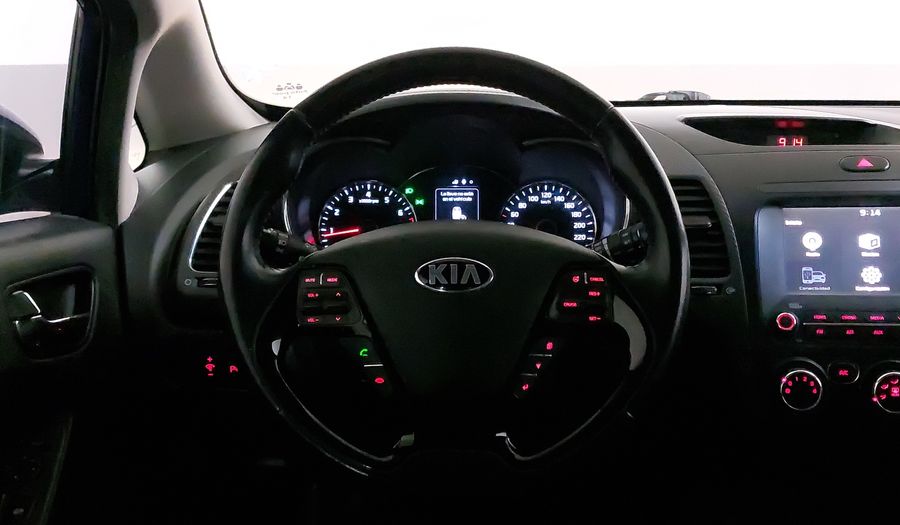 Kia Forte 2.0 EX MT Hatchback 2017