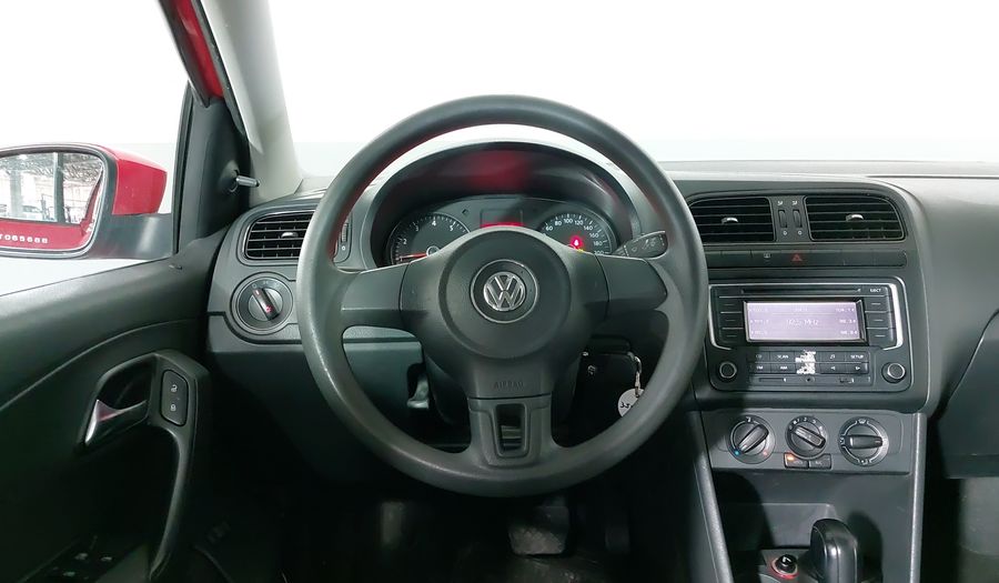 Volkswagen Vento 1.6 ACTIVE TIPTRONIC Sedan 2014