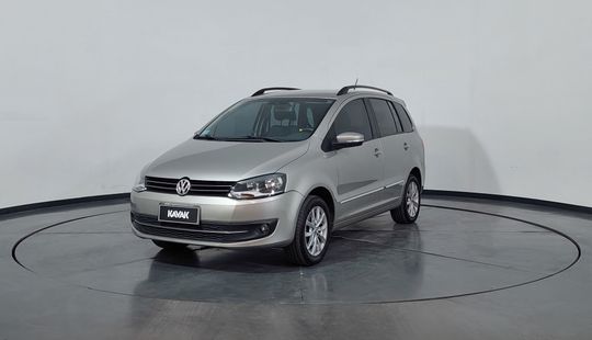 Volkswagen Suran 1.6 HIGHLINE CUERO MT-2014