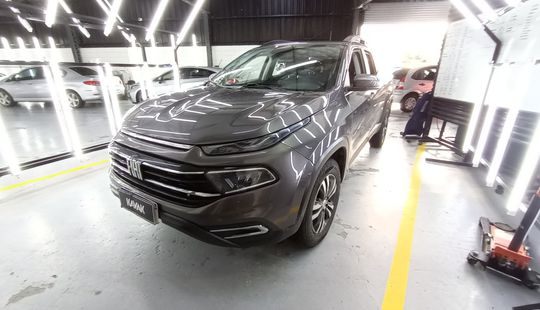 Fiat • Toro