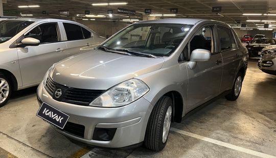 Nissan • Tiida