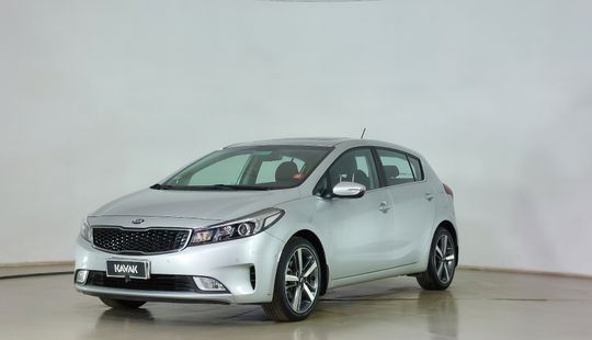 Kia • CERATO 5