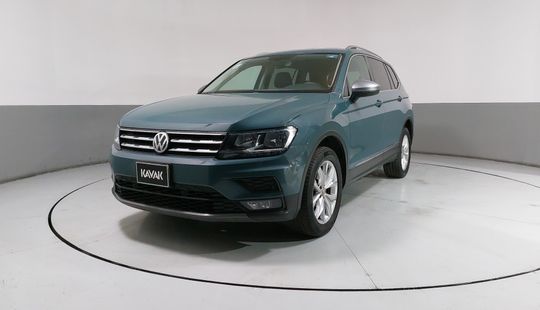 Volkswagen • Tiguan