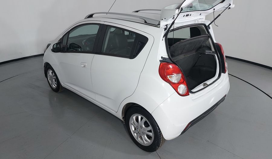 Chevrolet Spark Classic 1.2 LTZ C MT Hatchback 2016