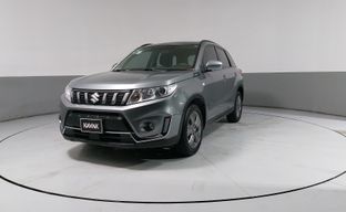 Suzuki • Vitara