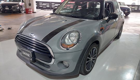 Mini • Cooper