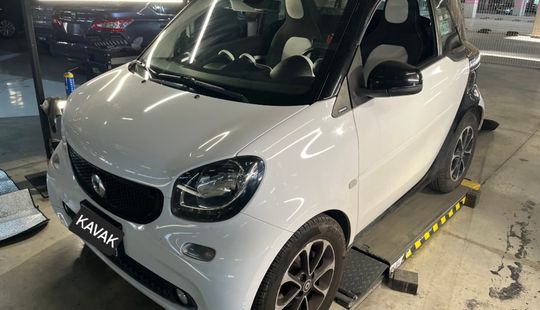 Smart • Fortwo