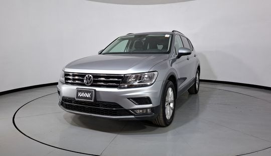 Volkswagen • Tiguan