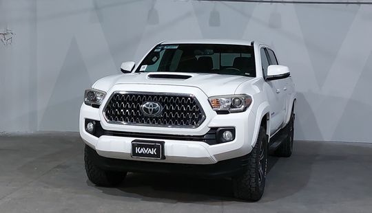 Toyota • Tacoma