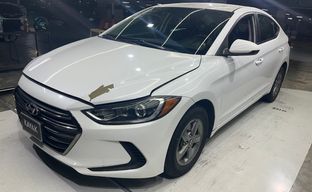 Hyundai • Elantra