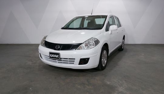 Nissan • Tiida