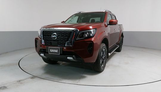 Nissan • Frontier