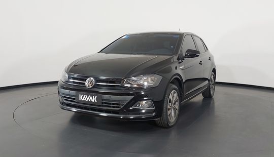 Volkswagen • Polo