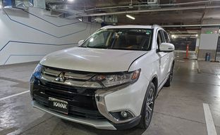 Mitsubishi • Outlander