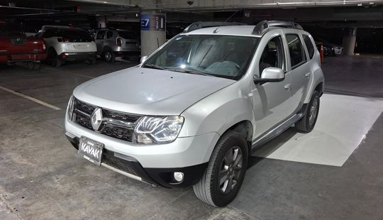 Renault • Duster