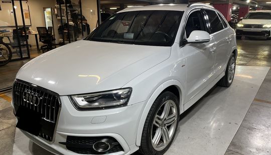 Audi • Q3