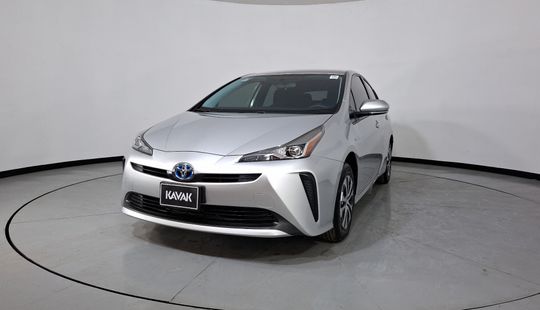 Toyota • Prius