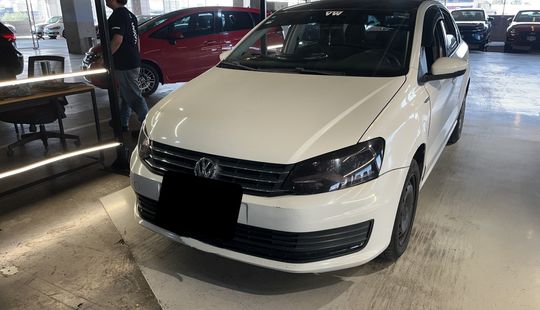 Volkswagen • Vento