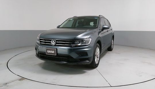 Volkswagen • Tiguan